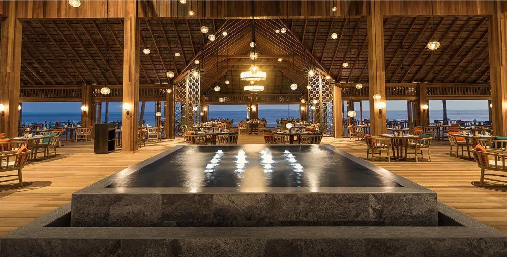 Canneli Buffet Main Restaurant · International · open-air